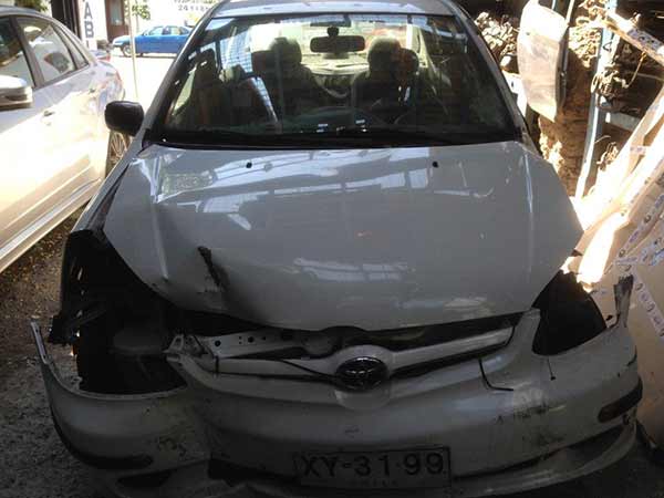  Toyota YARIS 2004    EN DESARME