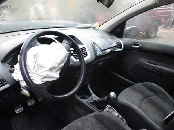  Peugeot 207 2011    EN DESARME