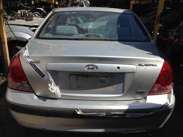  Hyundai ELANTRA 2005    EN DESARME