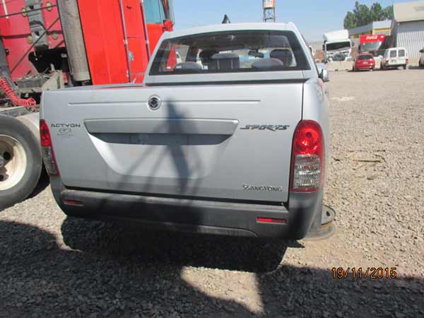 MOTOR DE PARTIDA Ssangyong ACTYON 2011  USADO  EN DESARME