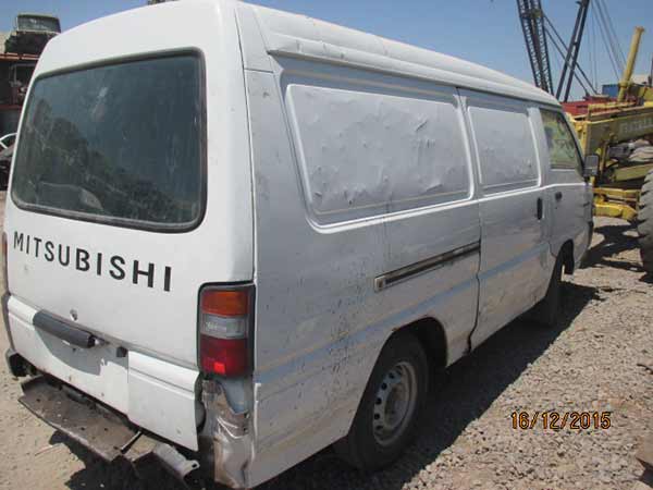 MAZA Mitsubishi L300 2013  USADO  EN DESARME