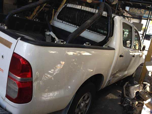  Toyota HILUX 2013    EN DESARME