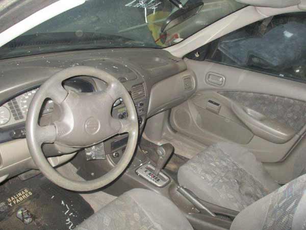  Nissan SENTRA 2003    EN DESARME