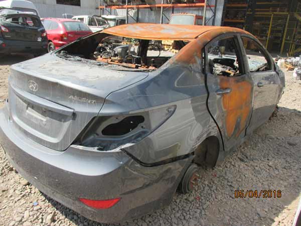  Hyundai ACCENT 2011    EN DESARME