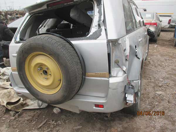 VIDRIO Suzuki GRAND NOMADE 2014  USADO  EN DESARME