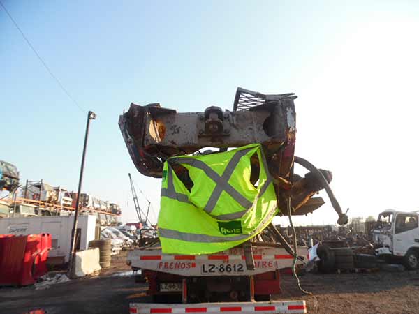 ESTANQUE DE PETROLEO Hino SH4142 2012  USADO  EN DESARME