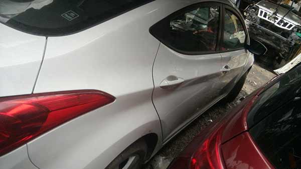 CREMALLERA DE DIRECCIóN Hyundai ELANTRA 2012  USADA  EN DESARME