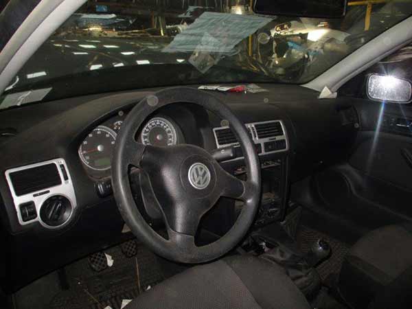 Volkswagen BORA 2009    EN DESARME