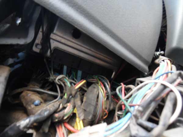 COMPRESOR AIRE ACONDICIONADO Mercedes-Benz Sprinter 2008  USADO  EN DESARME