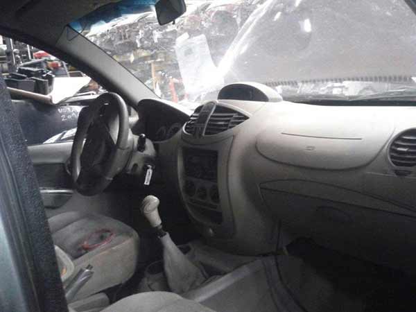  Mahindra GENIO 2014    EN DESARME