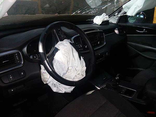  Kia SORENTO 2015    EN DESARME