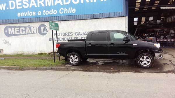  Toyota TUNDRA 2012    EN DESARME