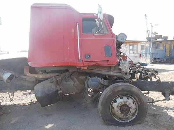 ESTANQUE ADBLUE Mack CH612 1998  USADO  EN DESARME