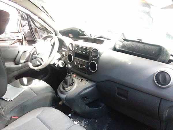 EJE Peugeot PARTNER 2012  USADO  EN DESARME