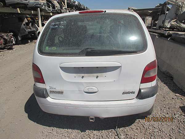 CAJA DE CAMBIOS Renault SCENIC 2005  USADA  EN DESARME