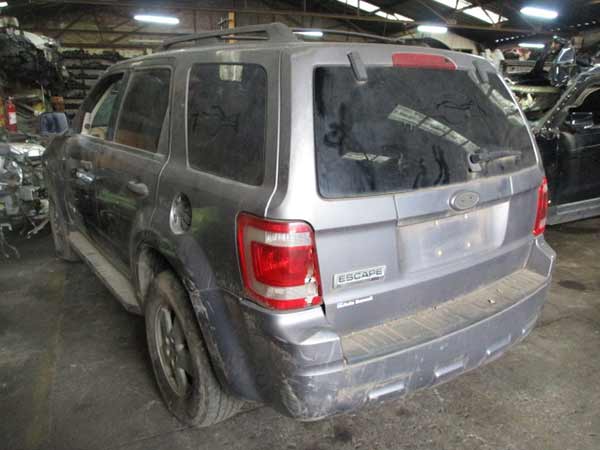 ESTANQUE ADBLUE Ford ESCAPE 2008  USADO  EN DESARME