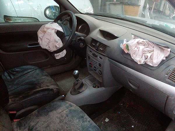  Renault SYMBOL 2013    EN DESARME