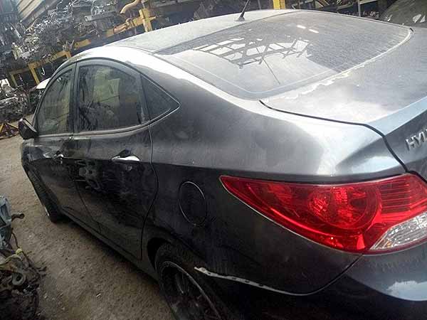  Hyundai ACCENT 2011    EN DESARME