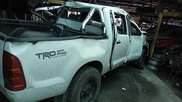 FOCO Toyota HILUX 2013  USADO  EN DESARME