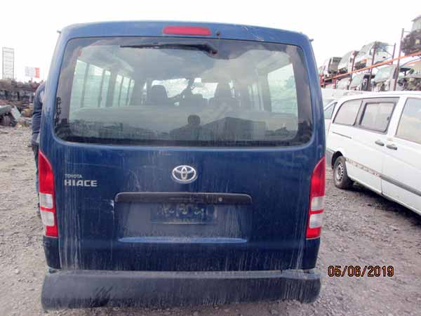  Toyota HIACE 2011    EN DESARME