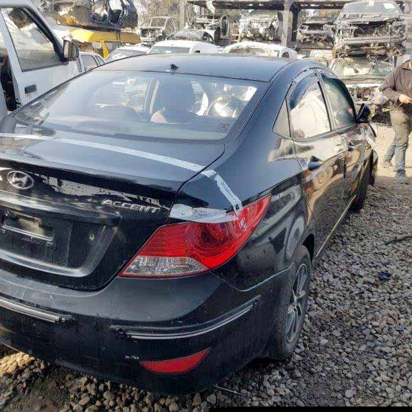  Hyundai ACCENT 2012    EN DESARME