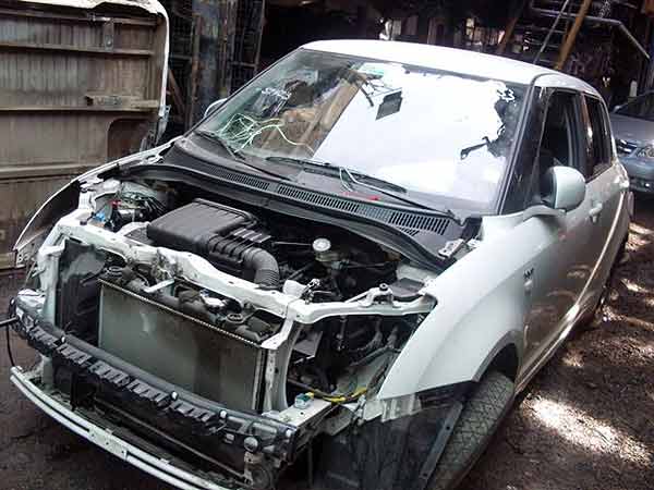  Suzuki SWIFT 2007    EN DESARME