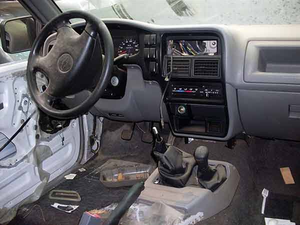  Chevrolet LUV 2000    EN DESARME