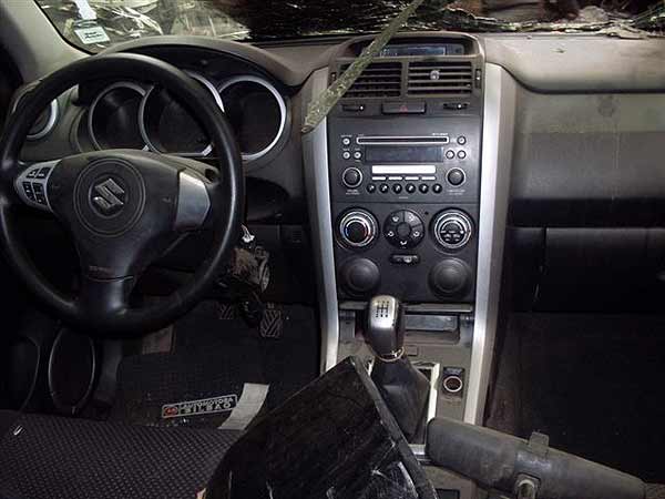  Suzuki GRAND NOMADE 2008    EN DESARME