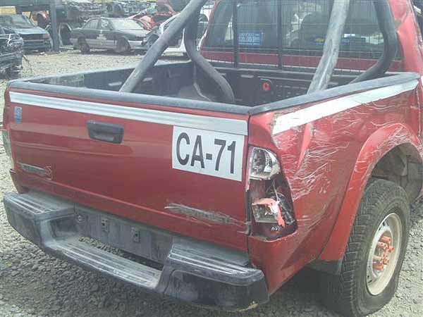  Chevrolet LUV 2011    EN DESARME