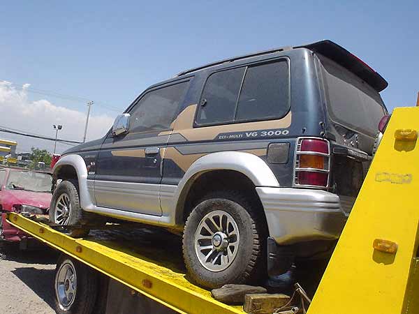TANDEM Mitsubishi MONTERO 1998  USADA  EN DESARME
