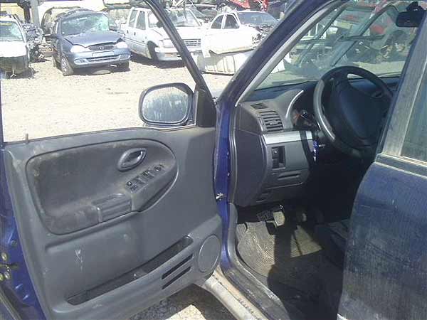  Suzuki GRAND NOMADE 2004    EN DESARME