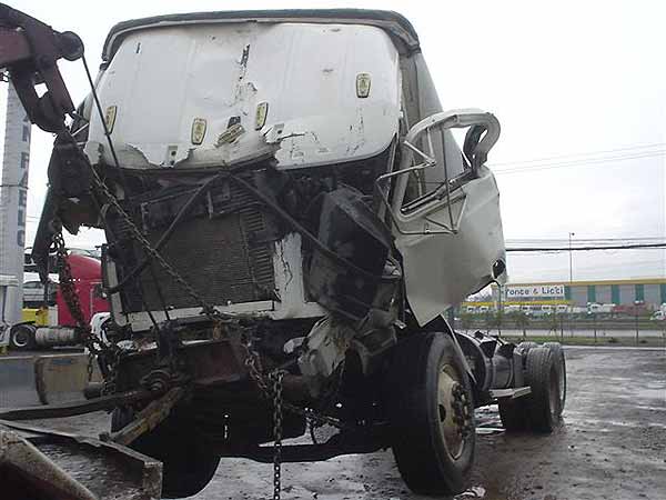 ESTANQUE ADBLUE Mack CH- 2002  USADO  EN DESARME