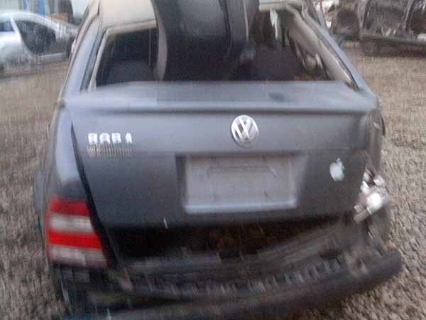  Volkswagen BORA 2005    EN DESARME