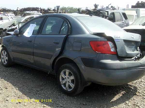  Kia RIO 2008    EN DESARME