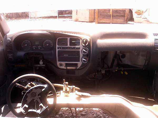  Kia FRONTIER 2011    EN DESARME