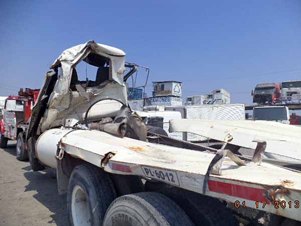  Mack DM-690-S 1997    EN DESARME