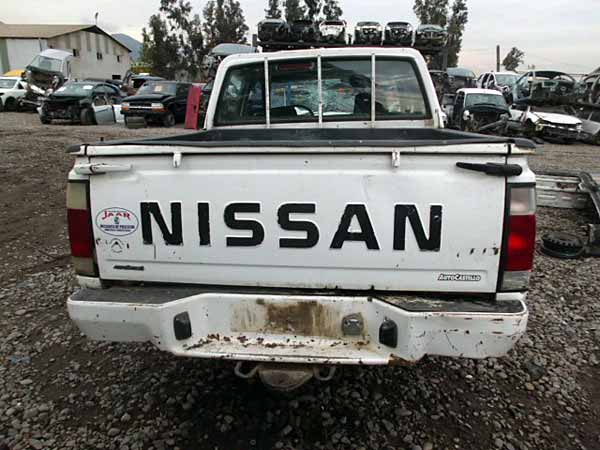  Nissan D21 2005    EN DESARME