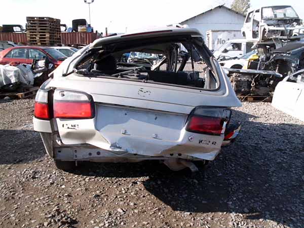 FOCO Mazda 626 1999  USADO  EN DESARME