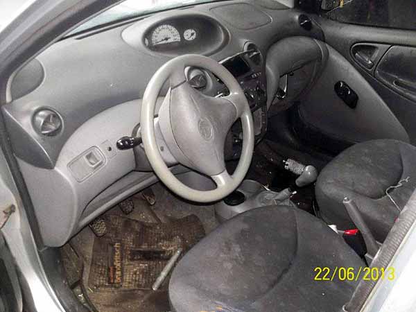  Toyota YARIS 2003    EN DESARME