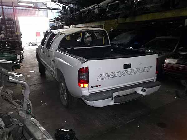 Chevrolet Apache 2002    EN DESARME