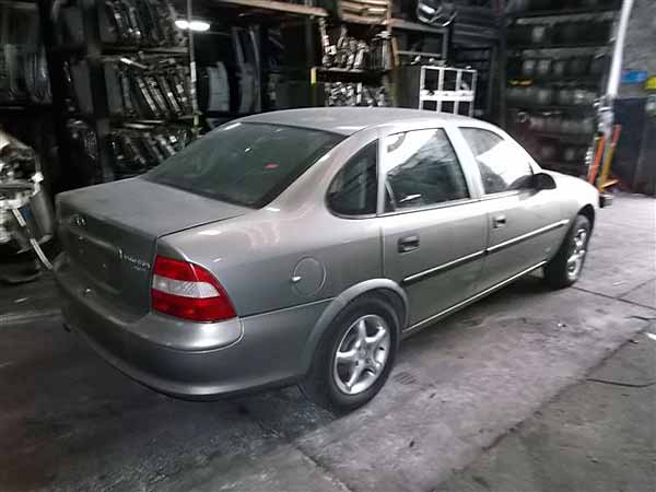 CREMALLERA DE DIRECCIóN Opel VECTRA 1996  USADA  EN DESARME
