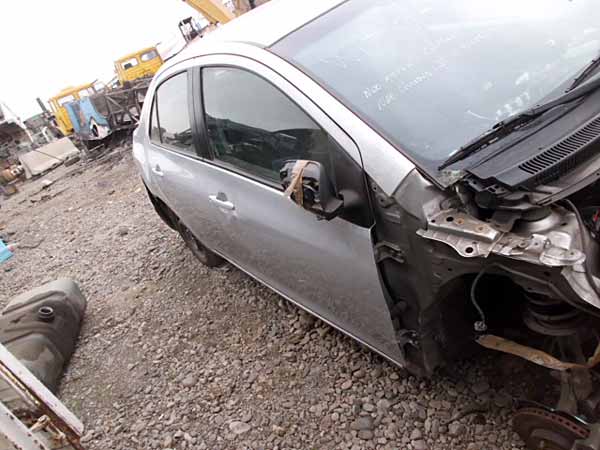  Toyota YARIS 2006    EN DESARME