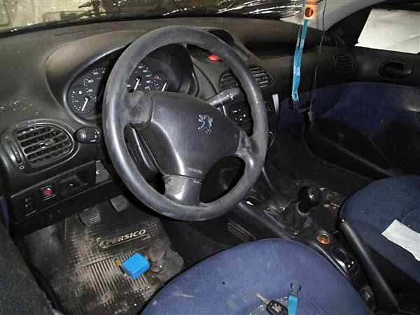  Peugeot 206 2003    EN DESARME