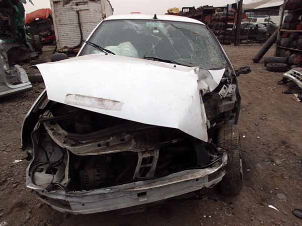  Renault CLIO 2005    EN DESARME