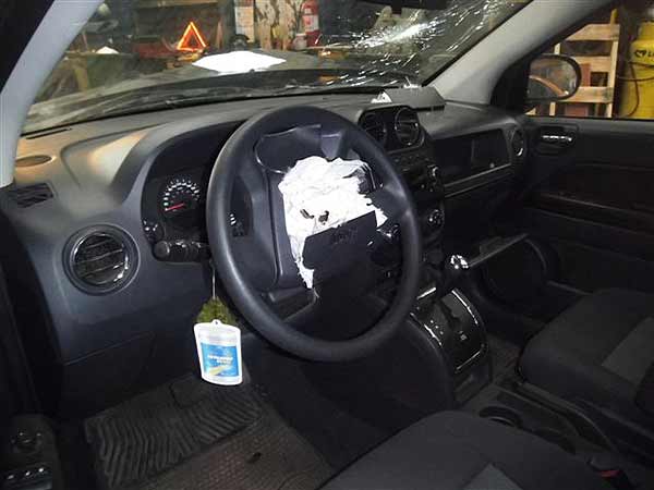  Jeep COMPASS 2011    EN DESARME