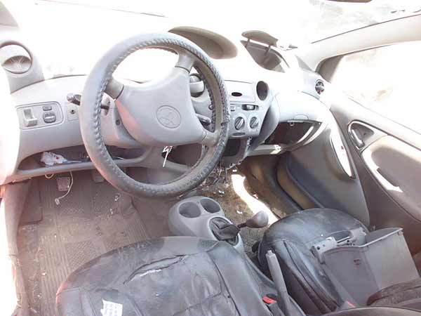  Toyota YARIS 2002    EN DESARME