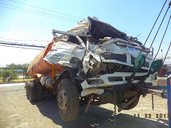 CARROCERíA FRIGORíFICA Hino 500 2012  USADA  EN DESARME