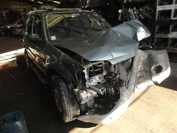  Ford ESCAPE 2006    EN DESARME