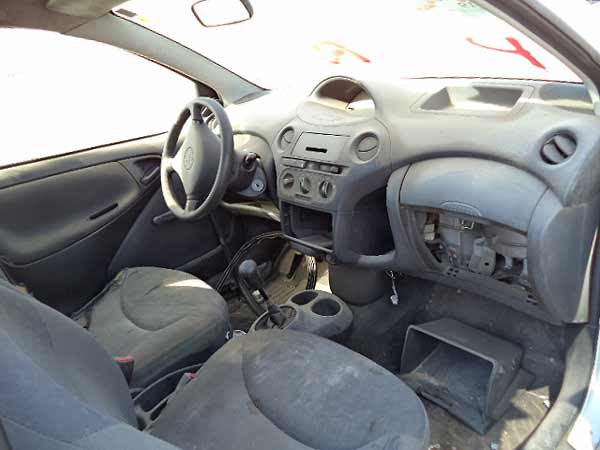  Toyota YARIS 2004    EN DESARME