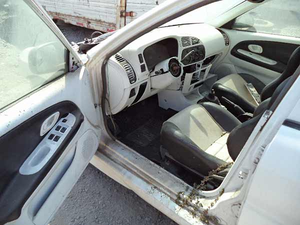  Mitsubishi LANCER 2000    EN DESARME